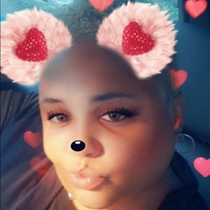 Meet your Posher, Maya